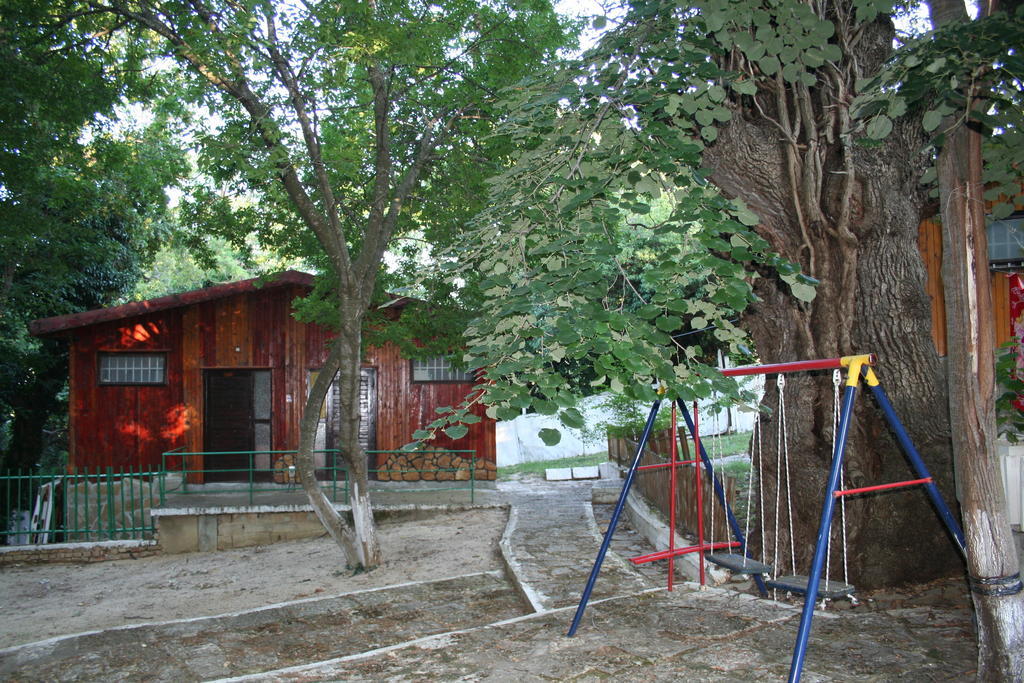 Будинок відпочинку Oasis *